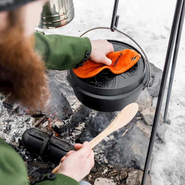 Казан-жарівня чавунна Petromax Dutch Oven 3.5L