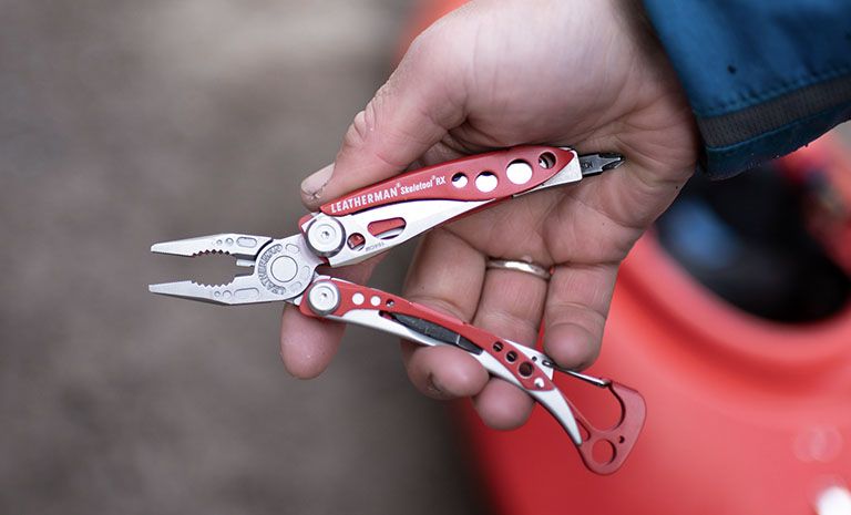 Мультиинструмент Leatherman Skeletool RX 832310